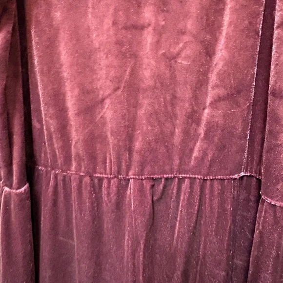 Eyeshadow Velvet Jumpsuit in Purple - Picture 7 of 8